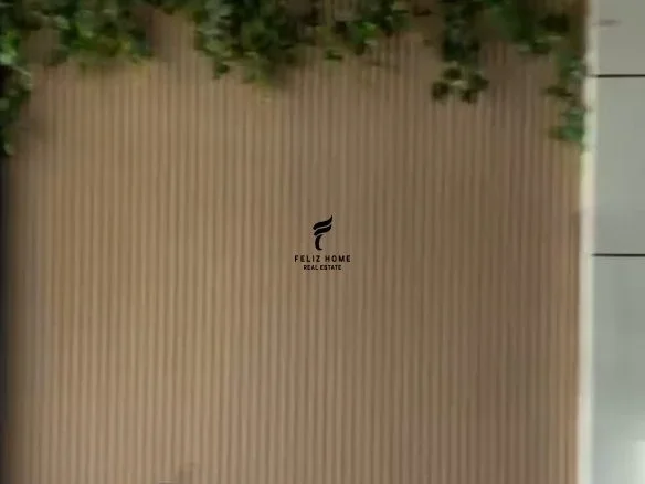 Tirane, jepet me qera zyre Kati 4, 120 m² 1.250 € (KOMUNA E PARISIT)