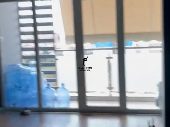 Tirane, jepet me qera zyre Kati 4, 120 m² 1.250 € (KOMUNA E PARISIT)