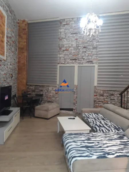 Tirane, jepet me qera apartament duplex 2+1+Ballkon Kati 0, 69 m² 470 € 