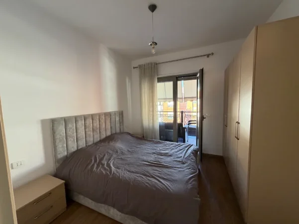 Tirane, jap me qera apartament 2+1+Ballkon Kati 8, 120 m² 1.050 € (Delijorgji)
