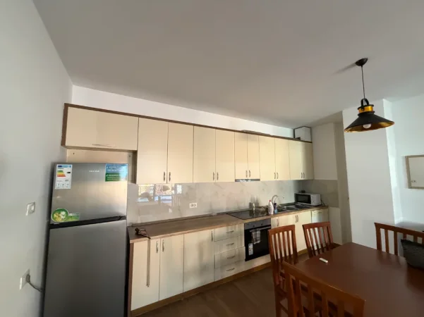 Tirane, jap me qera apartament 2+1+Ballkon Kati 8, 120 m² 1.050 € (Delijorgji)