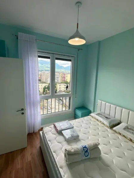 Tirane, jepet me qera apartament 2+1 Kati 7, 85 m² 600 € (5 MAJI)