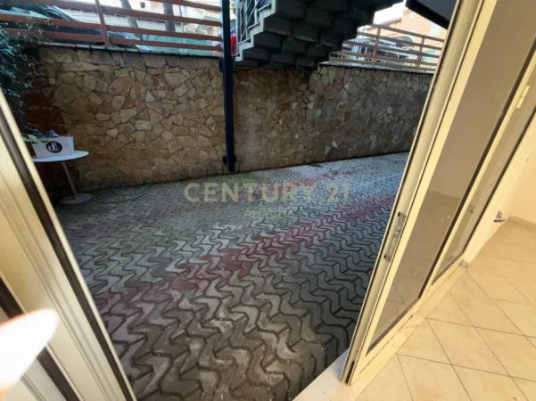 Durres, shitet vetem 1 dhome 1+1 Kati 1, 69 m² 75.000 € (Golem)