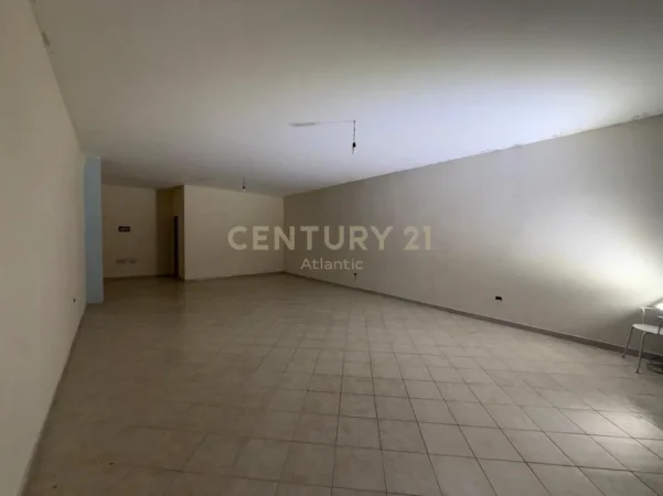 Durres, shitet vetem 1 dhome 1+1 Kati 1, 69 m² 75.000 € (Golem)