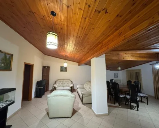 Tirane, jepet me qera apartament 1+1 Kati 3, 60 m² 350 € (Fresku)