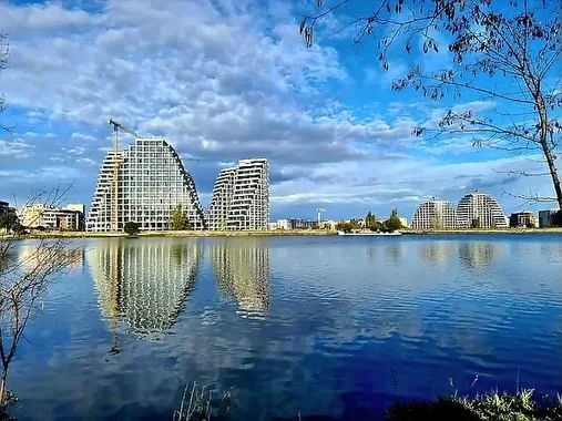 Tirane, shitet apartament 2+1 , 135 m² 