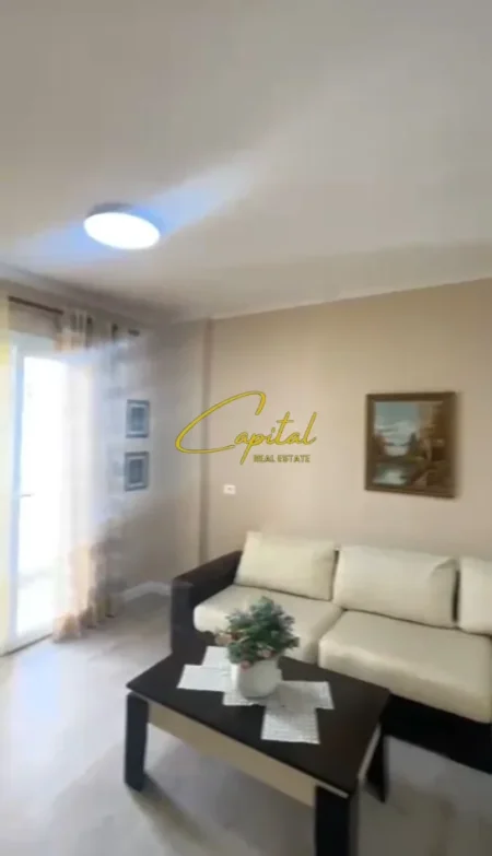 Tirane, jepet me qera apartament 1+1 Kati 4, 60 m² 500 € (5 MAJI)