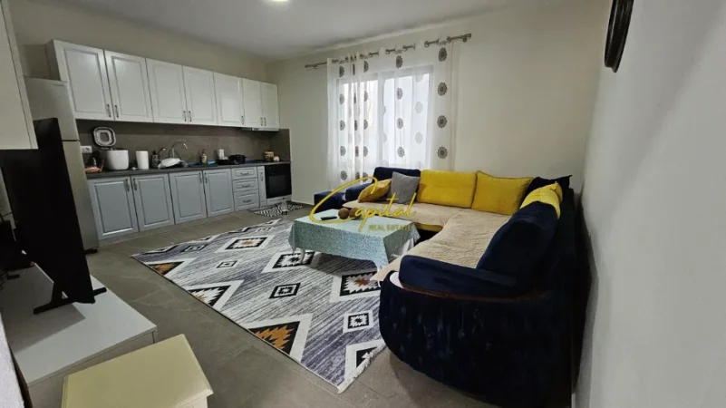 Tirane, jepet me qera Vile 4+1 Kati 2, 500 m² 2.300 € (ALLIAS)