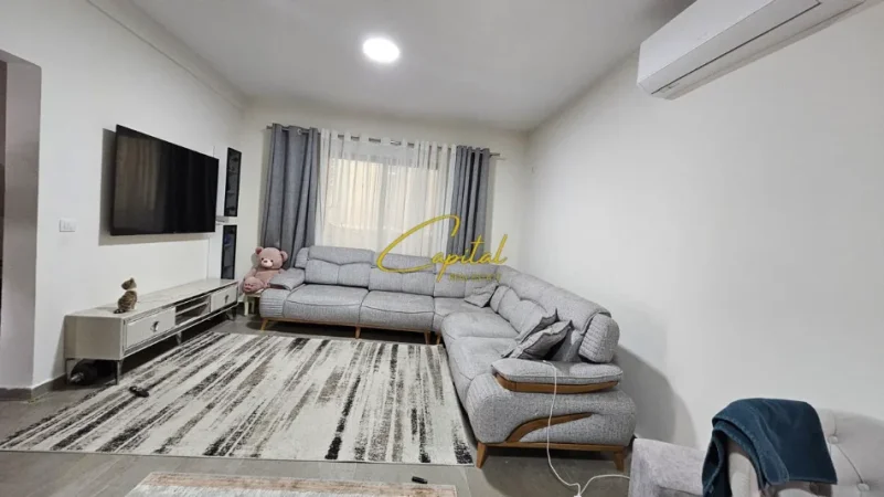 Tirane, jepet me qera Vile 4+1 Kati 2, 500 m² 2.300 € (ALLIAS)