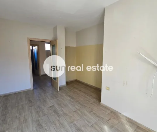 Shkoder, jepet me qera ambjent biznesi Kati 1, 130 m² (RR. DON BOSKO)