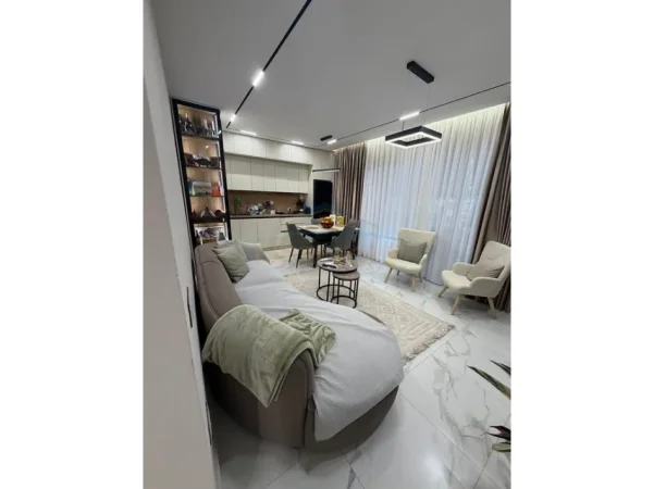 Tirane, shitet apartament 2+1 Kati 1, 102 m² 200.000 € (Yzberisht)