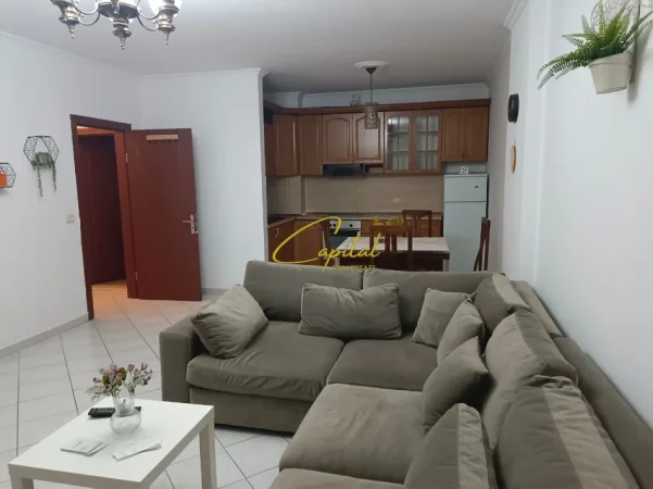 Tirane, jepet me qera apartament 1+1 Kati 5, 70 m² 450 € (RRUGA DRITAN HOXHA)