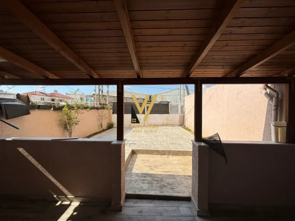 Tirane, jepet me qera shtepi 1 Katshe Kati 0, 100 m² 570 € (SAUK I VJETER)