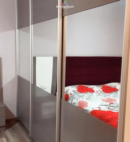 Tirane, jepet me qera apartament 2+1 , 100 m² 520 € (astir)