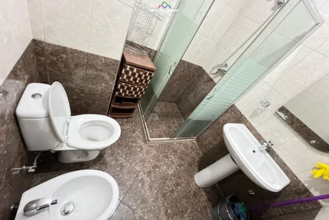 Tirane, jepet me qera apartament 2+1 Kati 6, 100 m²  670 € (Bulevardi Gjergj Fishta)