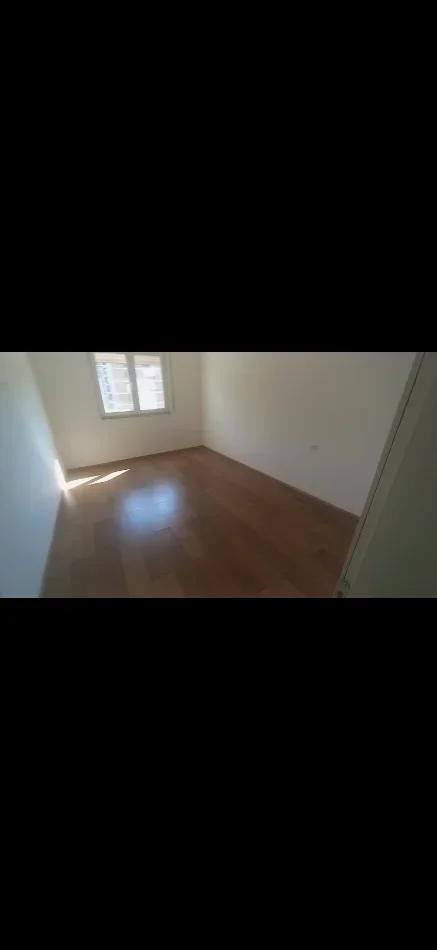 Tirane, jepet me qera apartament 1+1+Ballkon Kati 3, 70 m² 300 € (Apartament 1+1 Per Qera Astir Vila L2)