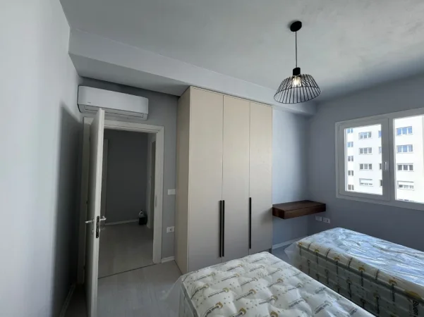 Tirane, jepet me qera apartament 2+1 Kati 7, 100 m² 750 € (Astir,River Residence)