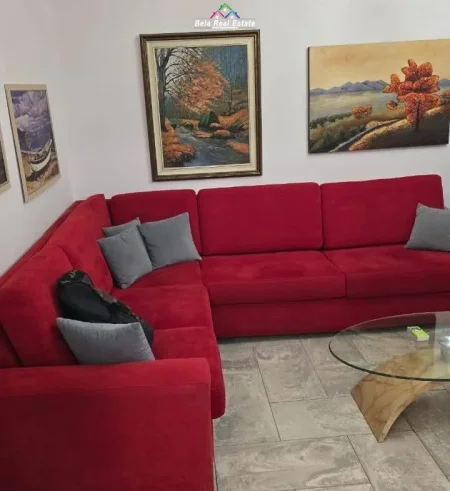 Tirane, jepet me qera apartament 2+1 Kati 3, 70 m² 575 € (rruga e dibres)
