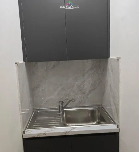 Tirane, jepet me qera apartament 2+1 Kati 3, 70 m² 575 € (rruga e dibres)