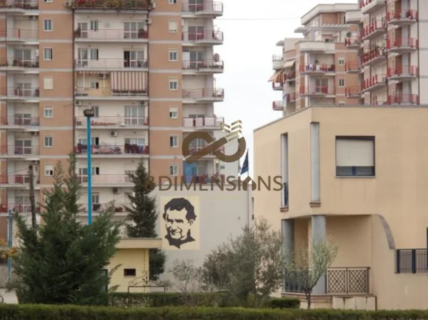 Tirane, jepet me qera apartament 2+1+Ballkon Kati 4, 98 m² 500 € (don bosko)