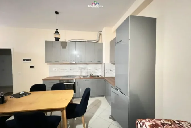 Tirane, jepet me qera apartament 1+1 Kati 6, 100 m² 670 € (Rruga Shefqet Musaraj)