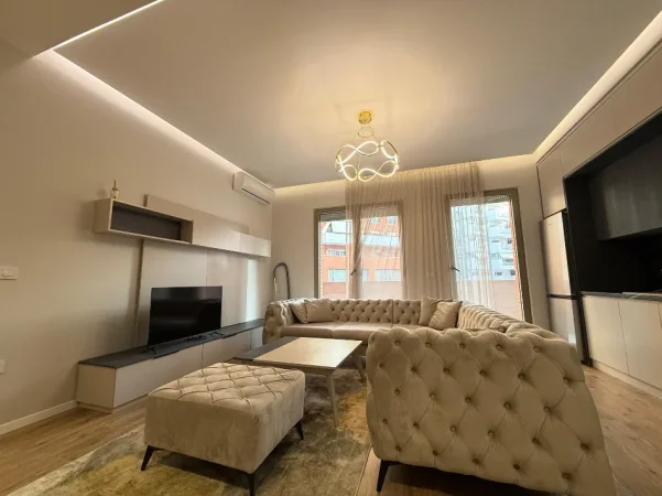 Tirane, jepet me qera apartament 1+1 , 90 m² 800 € (Kompleksi Delijorgji)