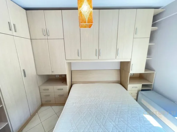 Tirane, jepet me qera apartament 1+1+Ballkon Kati 3, 60 m² 550 € (prane kompleksit magnet 21 dhjetori)