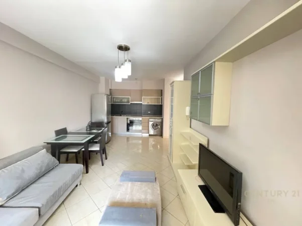 Tirane, jepet me qera apartament 1+1+Ballkon Kati 3, 60 m² 550 € (prane kompleksit magnet 21 dhjetori)