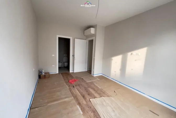 Tirane, jepet me qera zyre Kati 5, 100 m² 1.040 € (Rruga Anton Lufi)