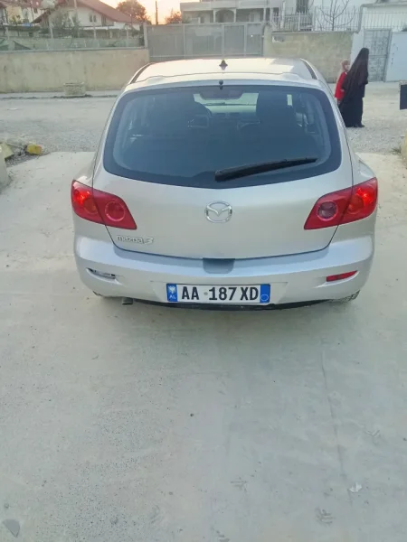 Shitet, makine Mazda 3 nafte motorr 1.6, 3.000 € i diskutueshëm
