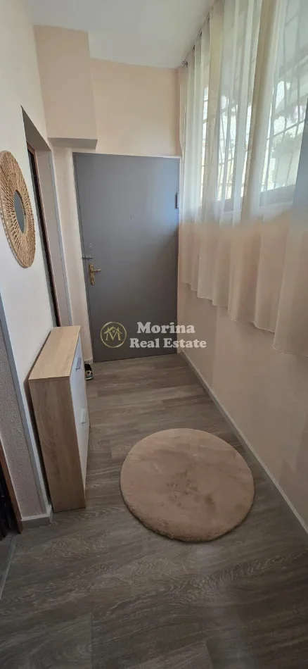 Tirane, jepet me qera apartament 1+1 Kati 1, 65 m² 490 € (Rruga e Durresit)