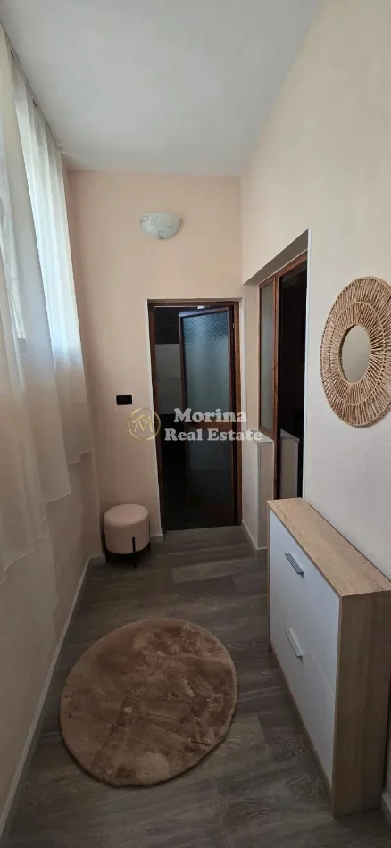 Tirane, jepet me qera apartament 1+1 Kati 1, 65 m² 490 € (Rruga e Durresit)