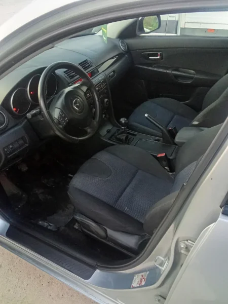 Shitet, makine Mazda 3 nafte motorr 1.6, 3.000 € i diskutueshëm