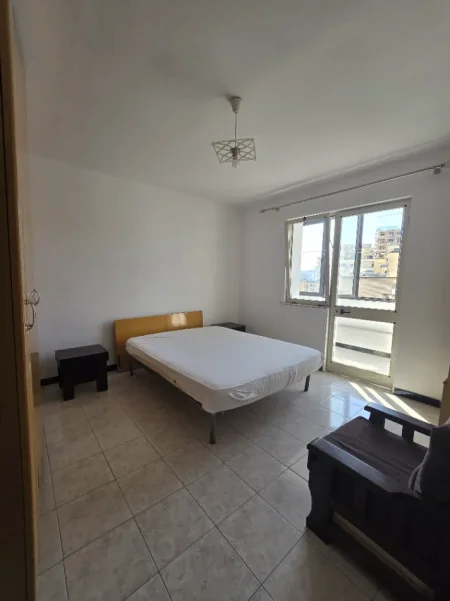 Tirane, shitet apartament 1+1 Kati 5, 52 m² 112.000 € (Kryqezimi i Brrylit)