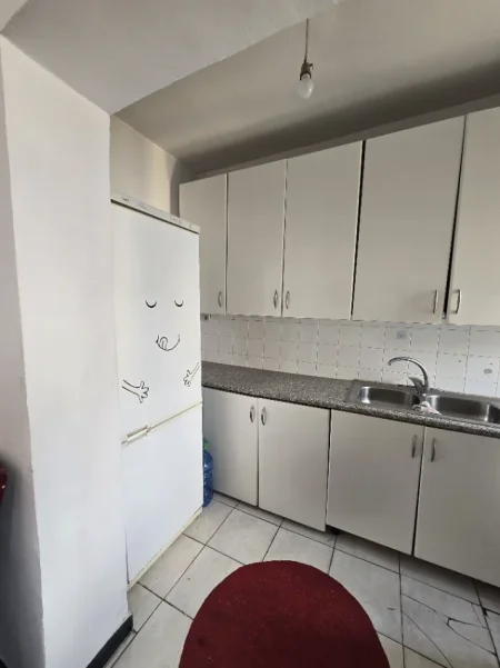 Tirane, shitet apartament 1+1 Kati 5, 52 m² 112.000 € (Kryqezimi i Brrylit)