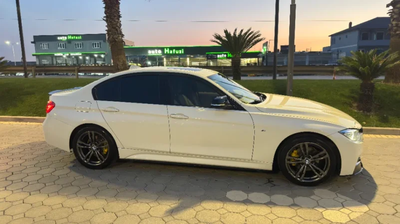 shes makine BMW F30 320D 2012 Nafte, e bardhë automatik Kondicioner 260.000 km 11.500 €