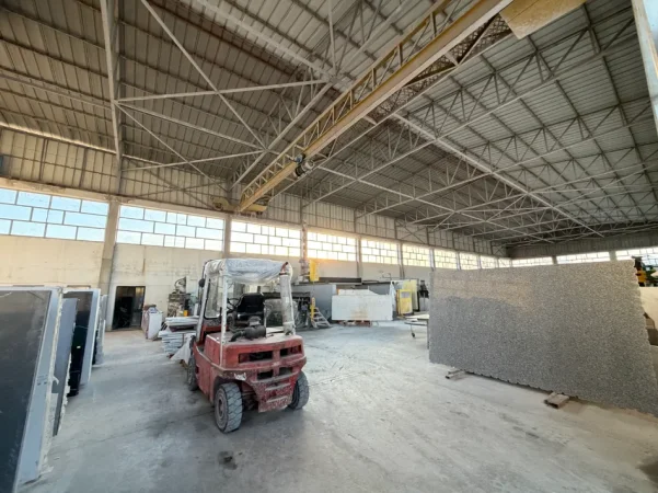 Tirane, shitet ambjent biznesi Kati 2, 5.600 m² 2.200.000 € 