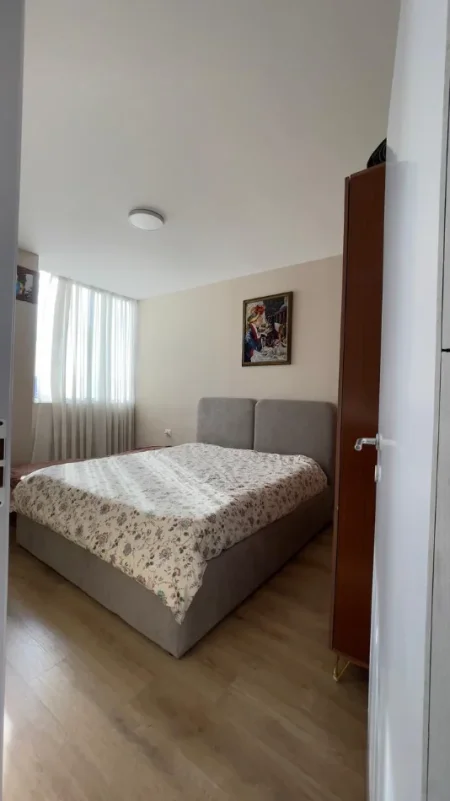 Jepet me qira apartament 1+1 në Astir, në rrugën M.Maruli, pranë Bar Oslo (Artisti)