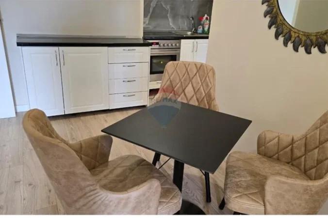 Tirane, jepet me qera apartament , 100 m² 1.500 € 