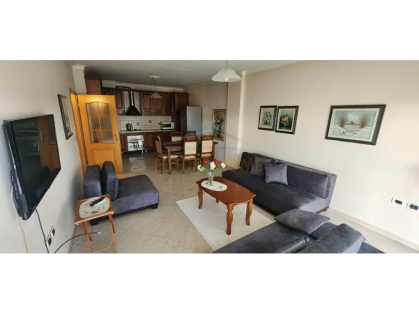 Tirane, jepet me qera apartament 2+1 Kati 6, 104 m² 850 € (Rruga Sami Frasheri, Blloku)