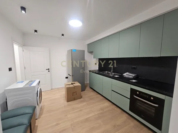 Tirane, jepet me qera apartament 1+1 Kati 1, 50 m² 600 € 