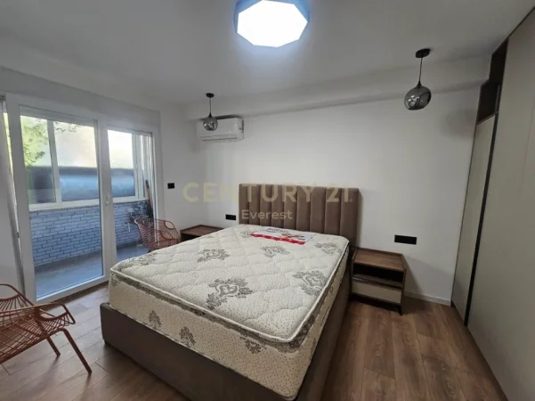 Tirane, jepet me qera apartament 1+1 Kati 1, 50 m² 600 € 