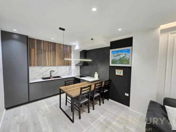 Tirane, jepet me qera apartament 1+1 Kati 9, 70 m² 600 € 