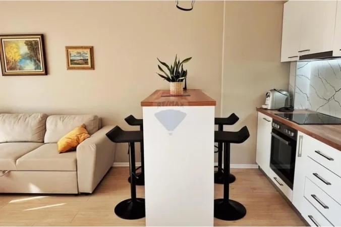 Tirane, jepet me qera apartament 1+1 Kati 5, 62 m² 650 € (Rruga Mihal Grameno)