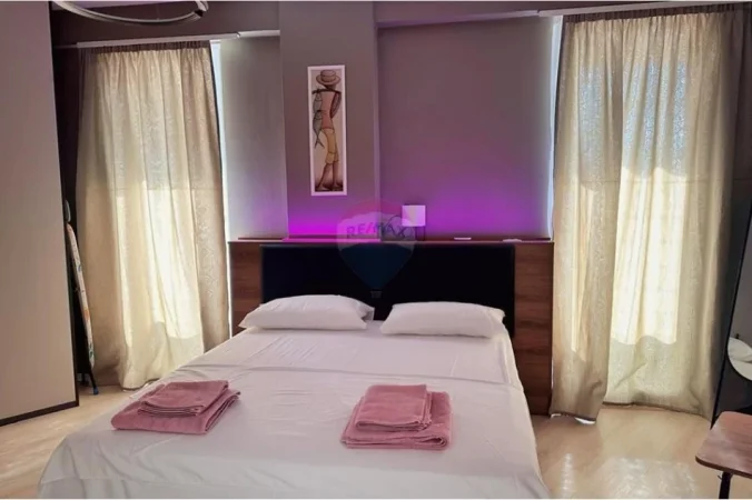 Tirane, jepet me qera apartament 1+1 Kati 5, 62 m² 650 € (Rruga Mihal Grameno)