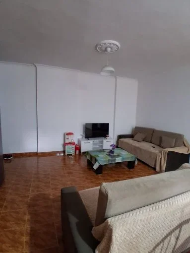 Tirane, jepet me qera apartament 1+1 Kati 4, 500 € (Don bosko)