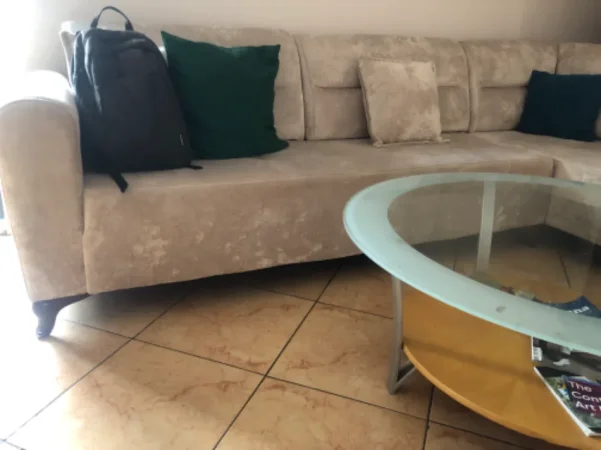 Tirane, shes Shitet kend divane 550 €