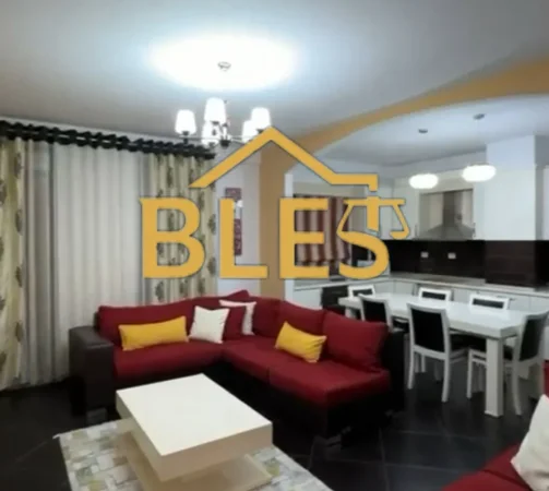 Tirane, jepet me qera apartament 2+1 Kati 10, 500 € (Te Famed)