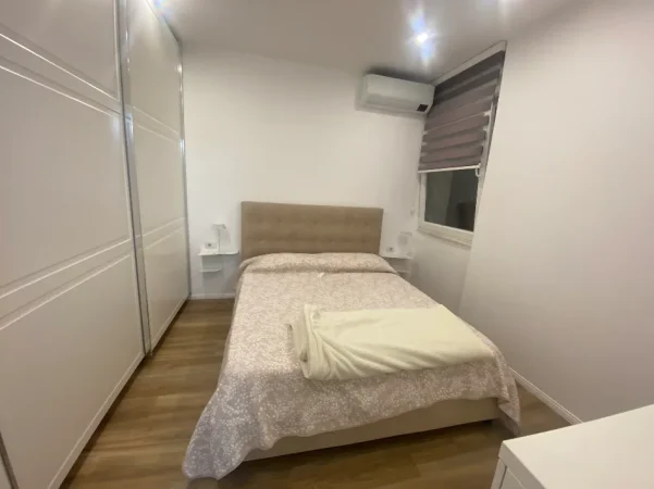 Tirane, jepet me qera apartament 1+1 Kati 10, 64 m² 700 € (Tregu Elektrik.)
