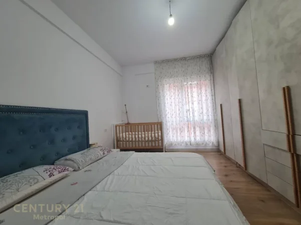 Tirane, shitet apartament 1+1 Kati 2, 68 m² 107.000 € (kopshti botanik)